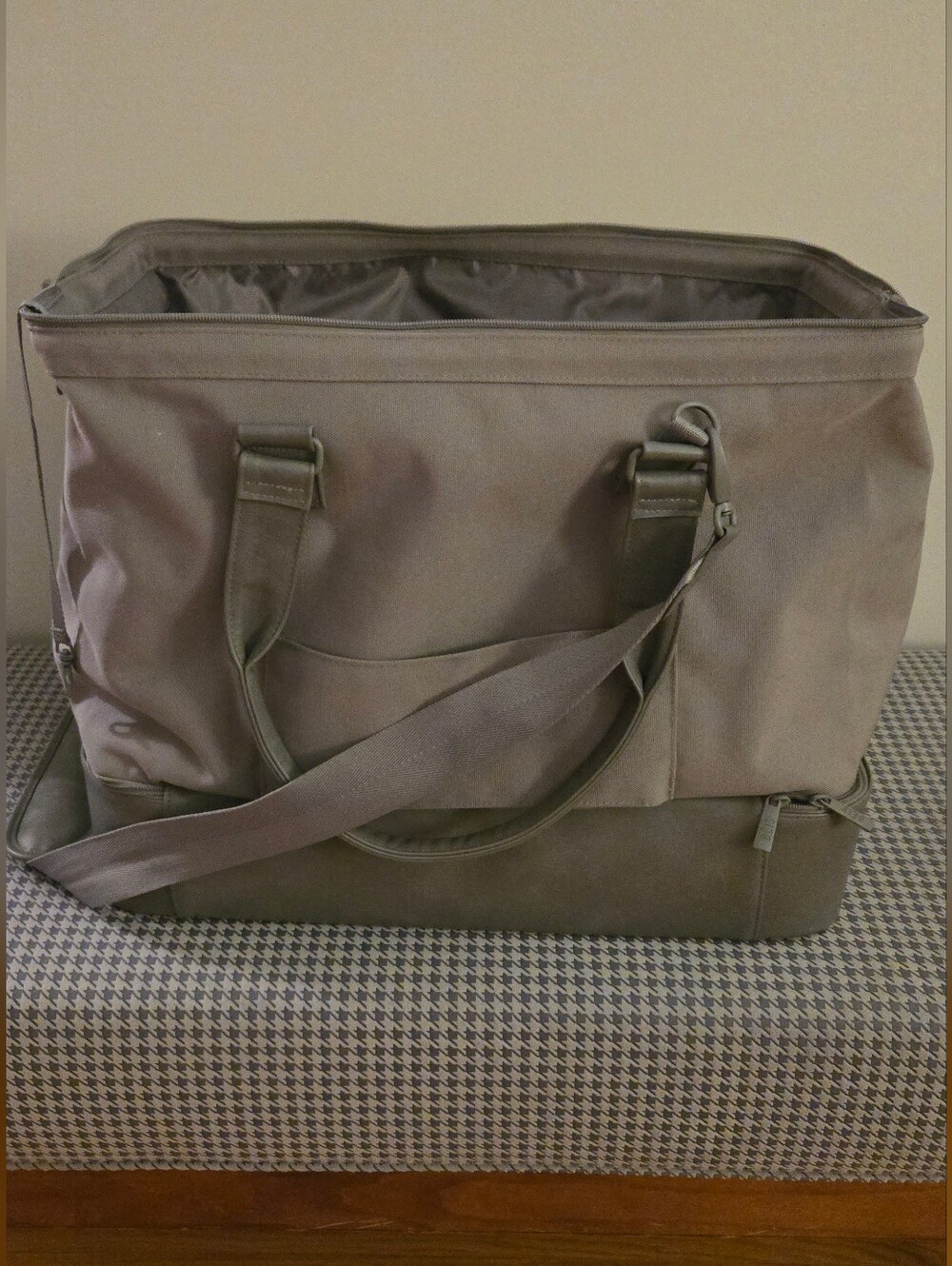 Gray BEIS Travel Tote Bag - Hand Carry
